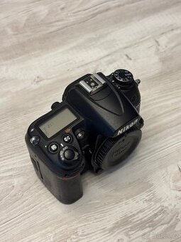 Fotoaparát Nikon D7000 včetně bohatého příslušenství