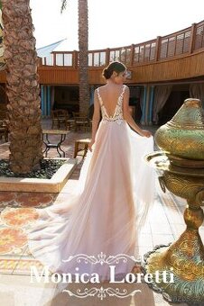 Romantické svatební šaty Monica Loretti – vel. S