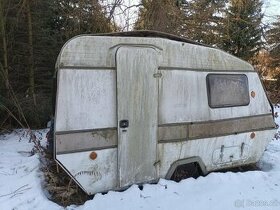 Malý karavan na zahradu koupím