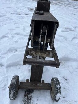 Hydraulická štípačka - 1
