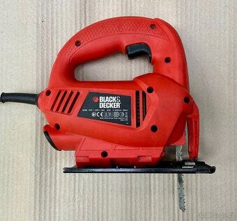 Přímočará pila Black & Decker KS495