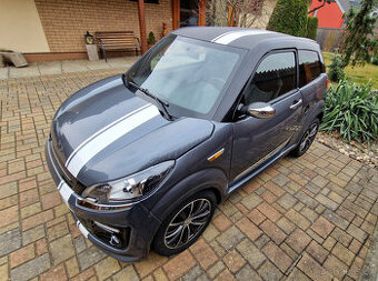Ligier JS 50L auto od 15 let