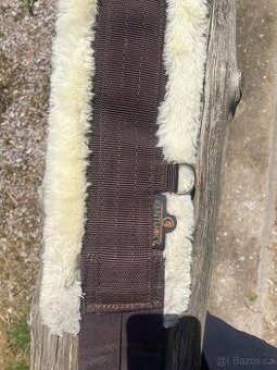 Kentucky podbřišník 140cm hnědý - 1