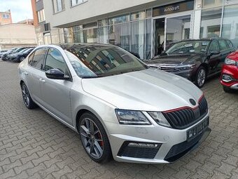 Škoda Octavia RS 2.0TDI 135kW DSG 102tkm Virtual Webasto DCC