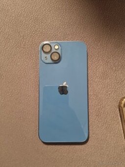 Prodám iPhone 13 – 128 GB, perfektní stav, záruka (Kondice b