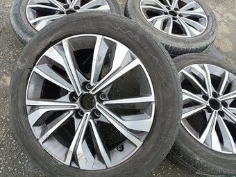5x108 Peugeot 7Jx17 ET40 číslo 9814117977 alu disky