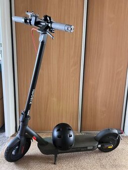 Xiaomi Electric Scooter 4 Pro (2nd Gen)