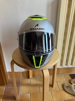 Shark Spartan RS