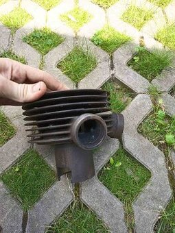 Válec jawa pérák 250