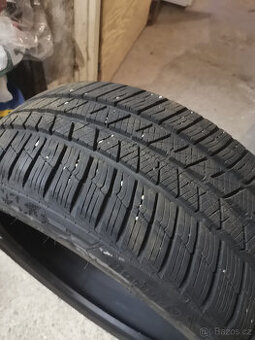 Pneu 225/40/18R Barum Bravuris zimni 4ks