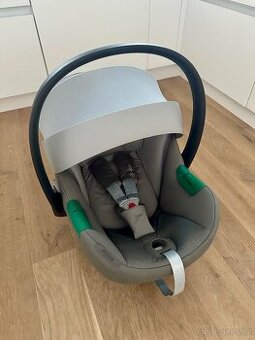 Prémiová autosedačka Cybex ATON S2 I-SIZE + základna ONE