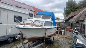 Kajutový člun Ulisse 500