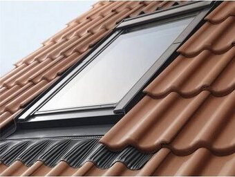 střešní okno Velux dřevěné trojsklo 78x140+lemování