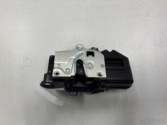 Zámky dveří levá strana