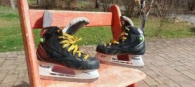 Dětské profi juniorske Brusle Reebok Pump 9k, vel. 35