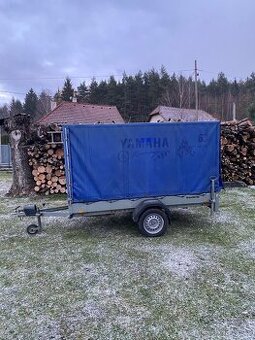 Přívěsný vozík s plachtou