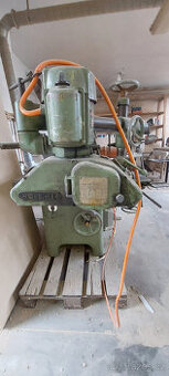 Spodní frézka s podavačem