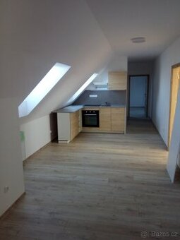 Pronájem podkrovního bytu 2 kk - 1