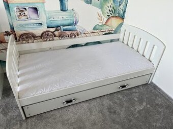 Dětská dřevěná postel 160x80 cm s úložným prostorem