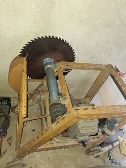 Cirkulárka s kolébkou