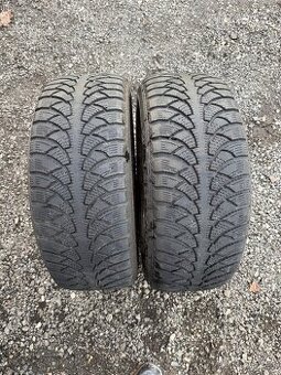 2x zimní pneu Vraník 215/55/16, vzorek 5.5 mm, rok 2023