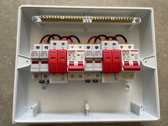 Fotovoltaický rozvaděč pro 2 stringy