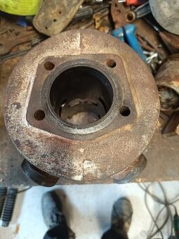 Válec Jawa 250 první kyvačka 353