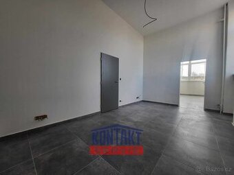 Pronájem skladovacích / kancelářských prostor, 32 m² -  U Sm