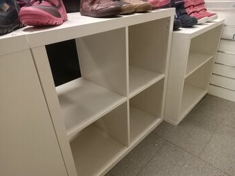 Vystavovací regály