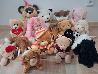 Prodám 17ks zánovních plyšáků v perf.stavu