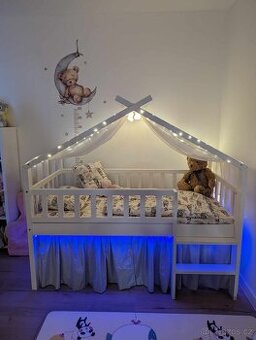 Dětská postel domečková vyvýšená