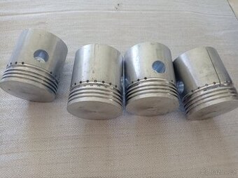 Prodam sadu pístů na Škoda Octavia r.1968