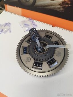 KTM 790/890 spojka. Pasuje i do Husqvarna