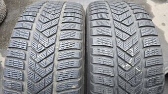 Zimní pneumatiky 255/45/19 Pirelli