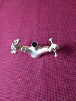 Mosazná vodovodní baterie