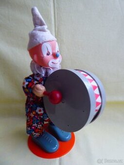 STARÁ MECHANICKÁ HRAČKA NA BOWDEN - BUBENÍK