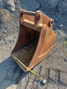 Lopata Liebherr, Volvo