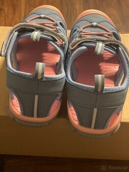 NOVÉ sportovní sandále zn.Friboo vel 34