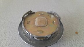 Volantove tlacitko klaksonu