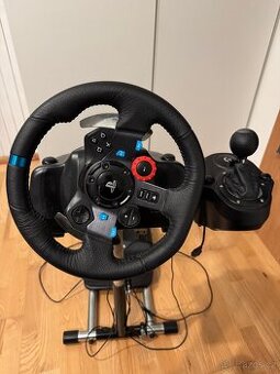 Logitech G29 se shifterem a stojanem