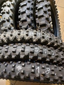 Terénní moto pneu, drapáky 110/90 19, 80/100 21, 90 100/16