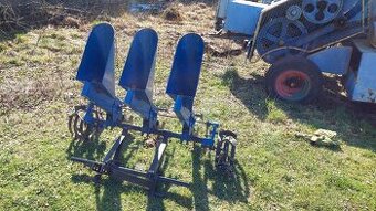 Sazeč česneku a cibule