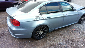 Náhradní díly z BMW 330d e90 lci - N57 180kw CIC navi