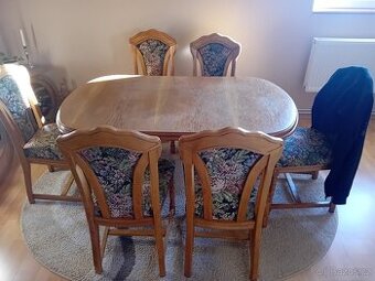 Jídelní set šest židlí