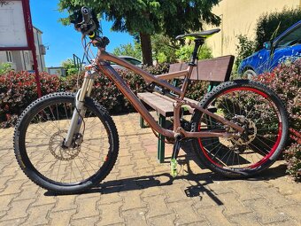Celoodpružený Specialized Stumpjumper FSR