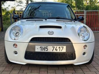 Mini Cooper S, r.v. 2002, původ ČR,