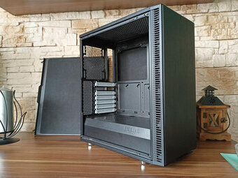 Kvalitní case Fractal Design Define C | Midi tower | ATX
