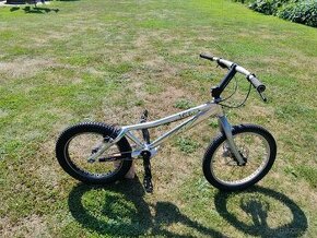 street trial kolo ONZA T-LITE