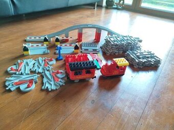 Lego Duplo mašinka