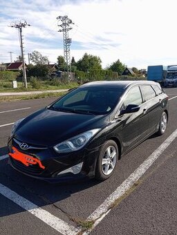 Hyundai i40 Vadný motor . Na náhradní díly